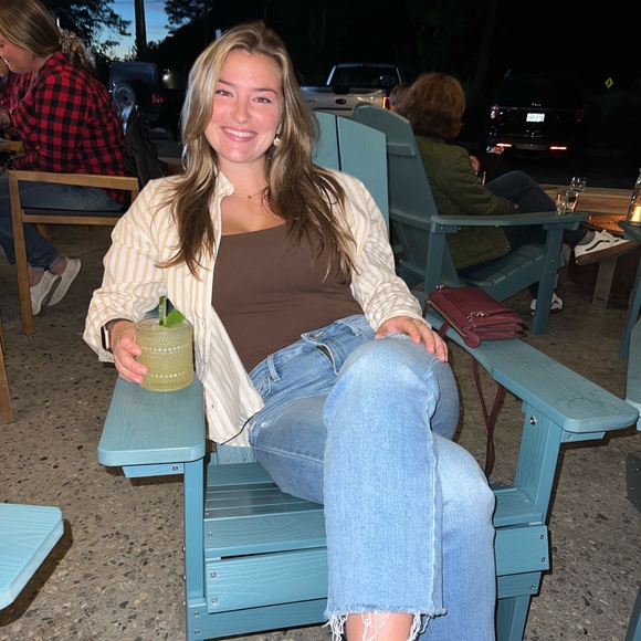 Meet your Posher, Sara - Picture 1 of 1